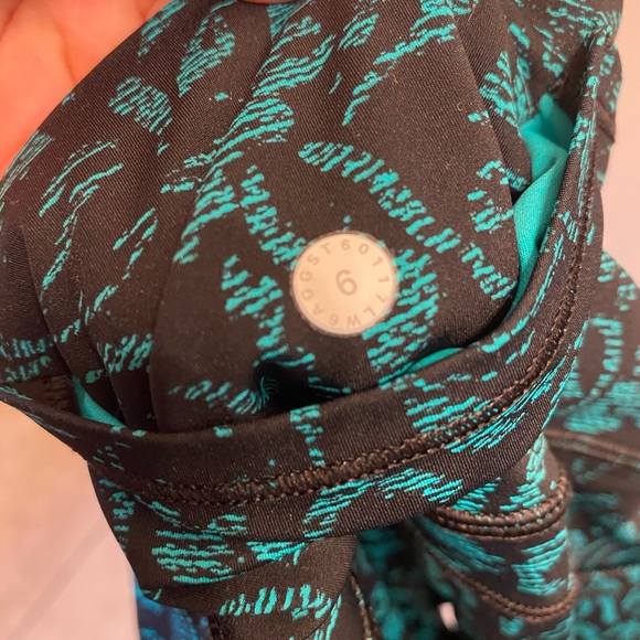 Lululemon Fast and Free Capris - Picture 2 of 2